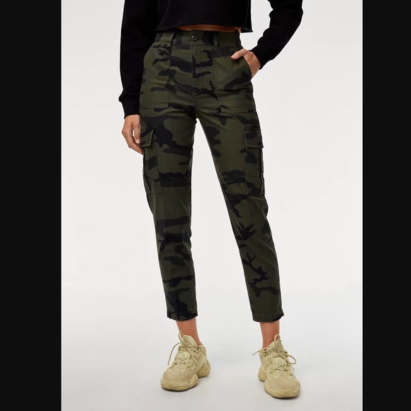 Aritzia Pants & Jumpsuits Tna Aritzia Erving Camouflage High
